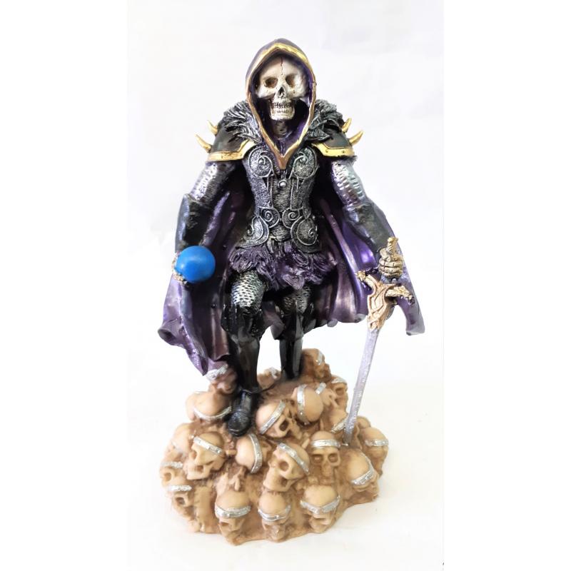 Imagen Santa Muerte Guerrera (Morada)  31 cm - Artesanal puede variar el color y forma de los detall