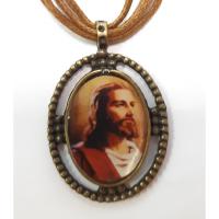 MEDALLA c/ Cordon Jesus Rostro Modelo Nº 2 3.5 x 3 cm aprox...