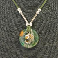 Collar Orgon Om Verde (3,2 cm Ajustable)